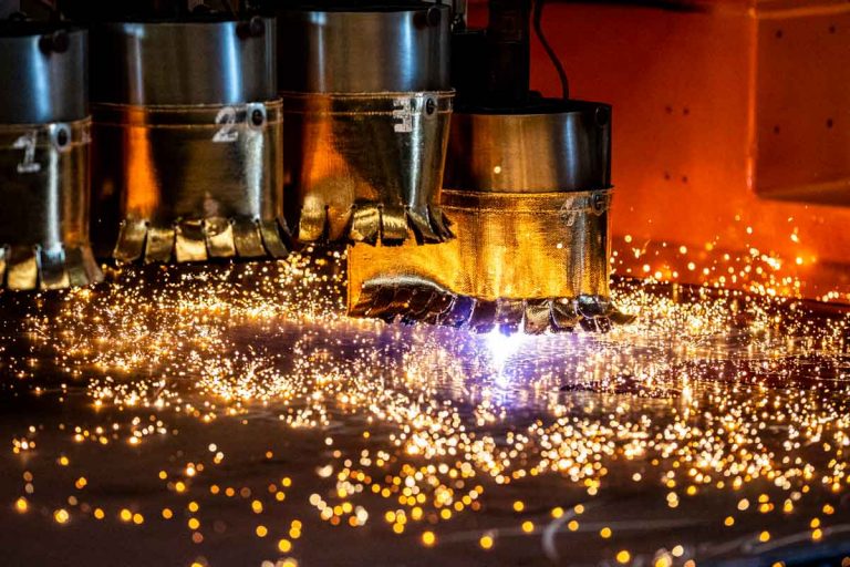 Erfahrener Industriefotograf aus NRW – authentische und präzise Unternehmensfotografie im Ruhrgebiet und deutschlandweit. Spezialisiert auf Industrie, Technik und Business-Aufnahmen für starke Markenauftritte und visuelles Storytelling